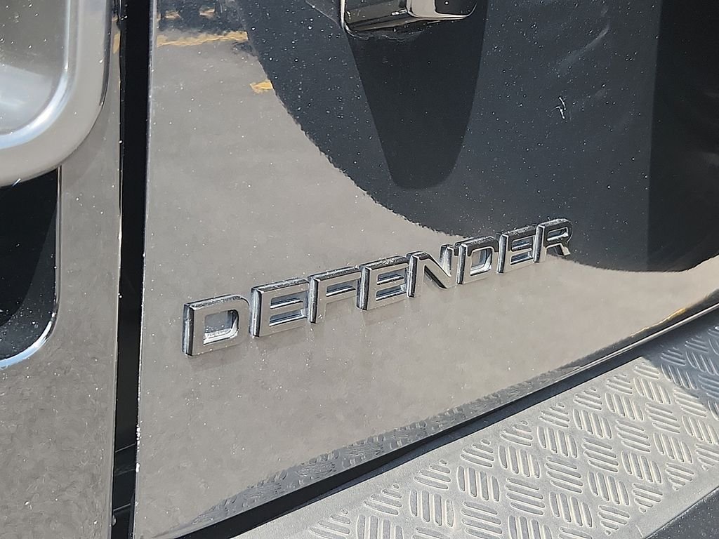 Certified Used 2023 Santorini Black Metallic Land Rover V8 image 30