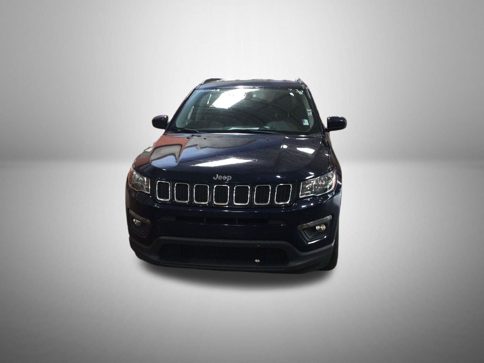 Used 2019 Blue Jeep Latitude image 2