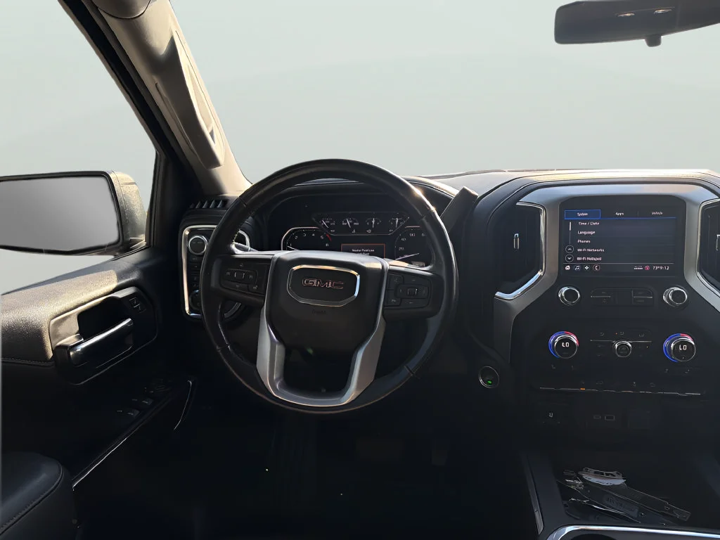 Used 2021 SUMMIT WHITE GMC Elevation image 27