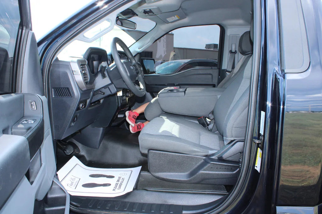 Used 2024 Blue Metallic Ford XL image 25