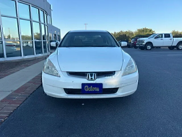 Used 2005 White Honda LX image 3