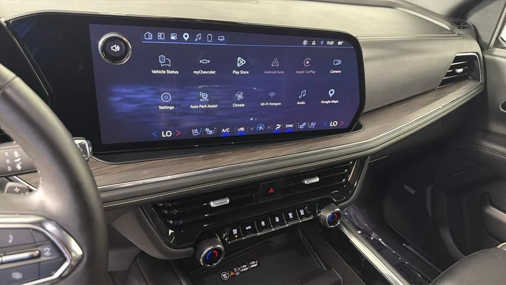 Used 2025 Black Chevrolet Premier image 21