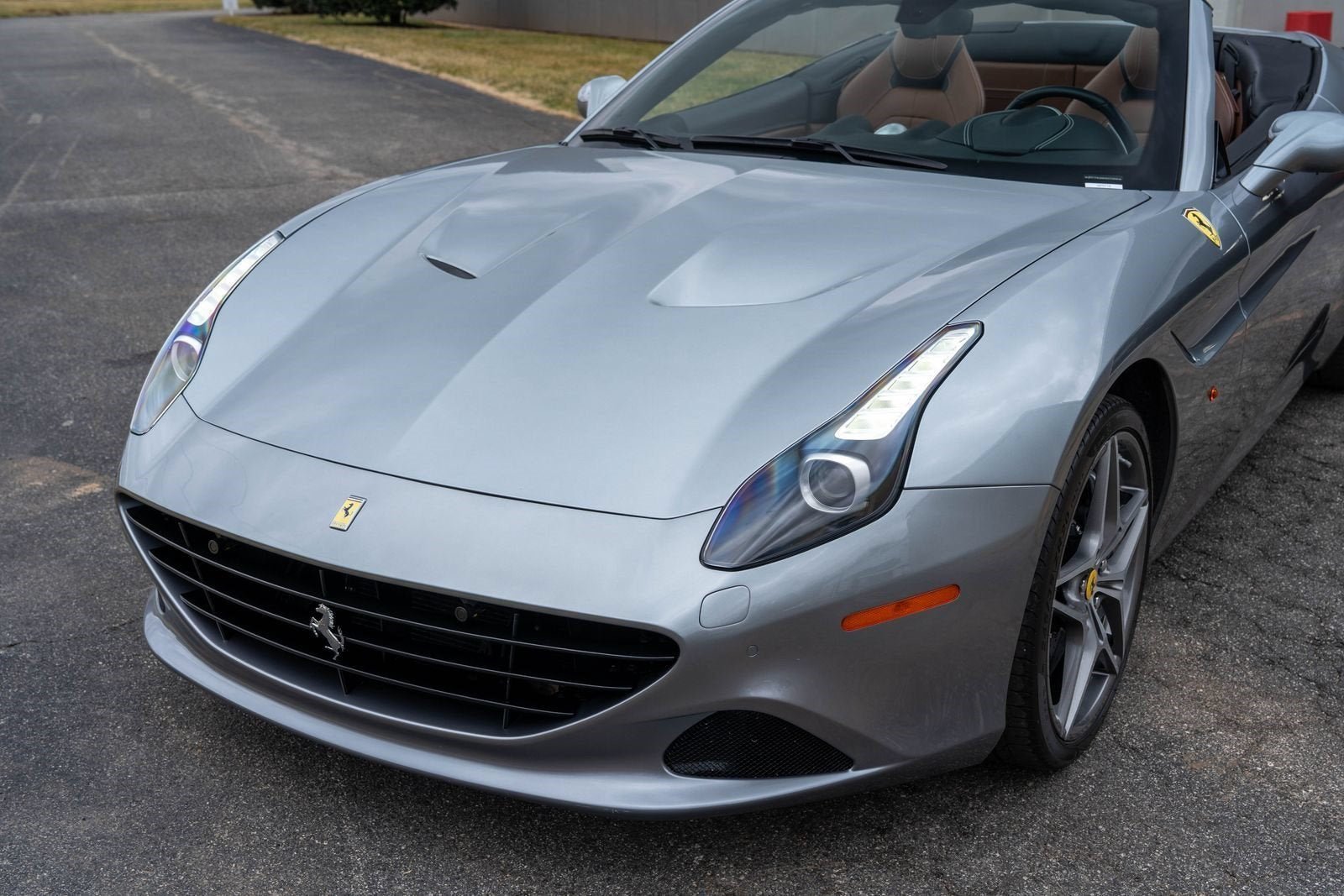 Certified Used 2017 Grigio Titanio Metall Ferrari  image 27