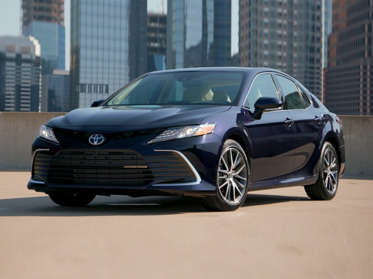 Used 2023 Gray Toyota SE image 1