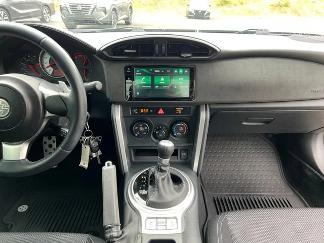 Used 2020 Raven Toyota Base image 19