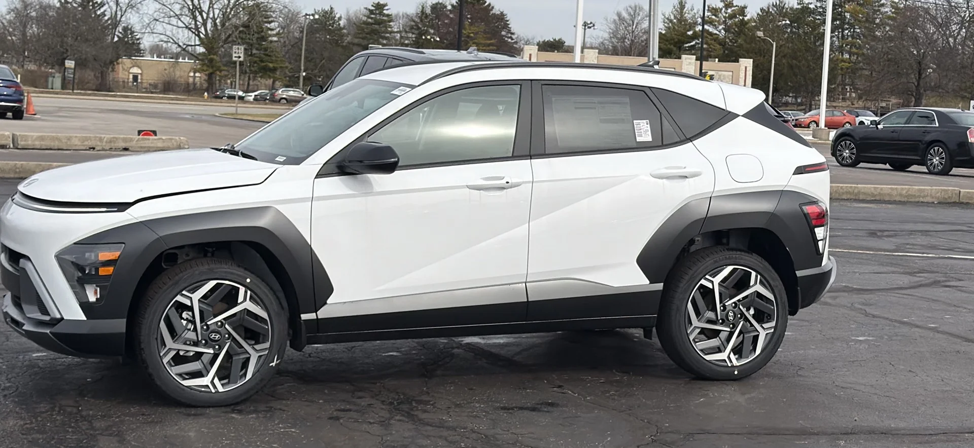 New 2026 Atlas White Hyundai SEL Premium image 4