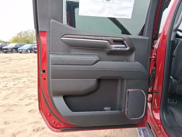 2026 GMC Sierra 1500 SLT - Photo 15