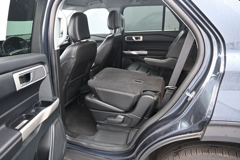 Used 2023 Blue Metallic Ford XLT image 16
