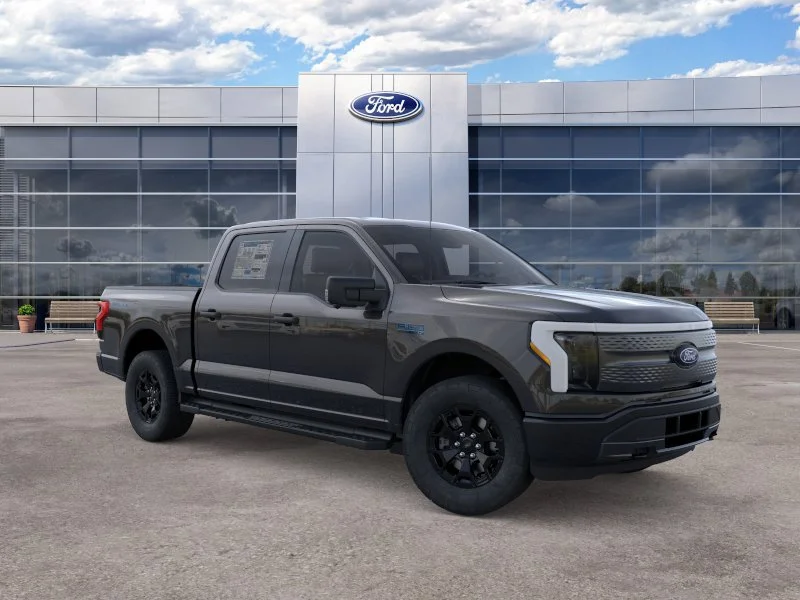 2025 Ford F-150 Lightning XLT - Photo 7