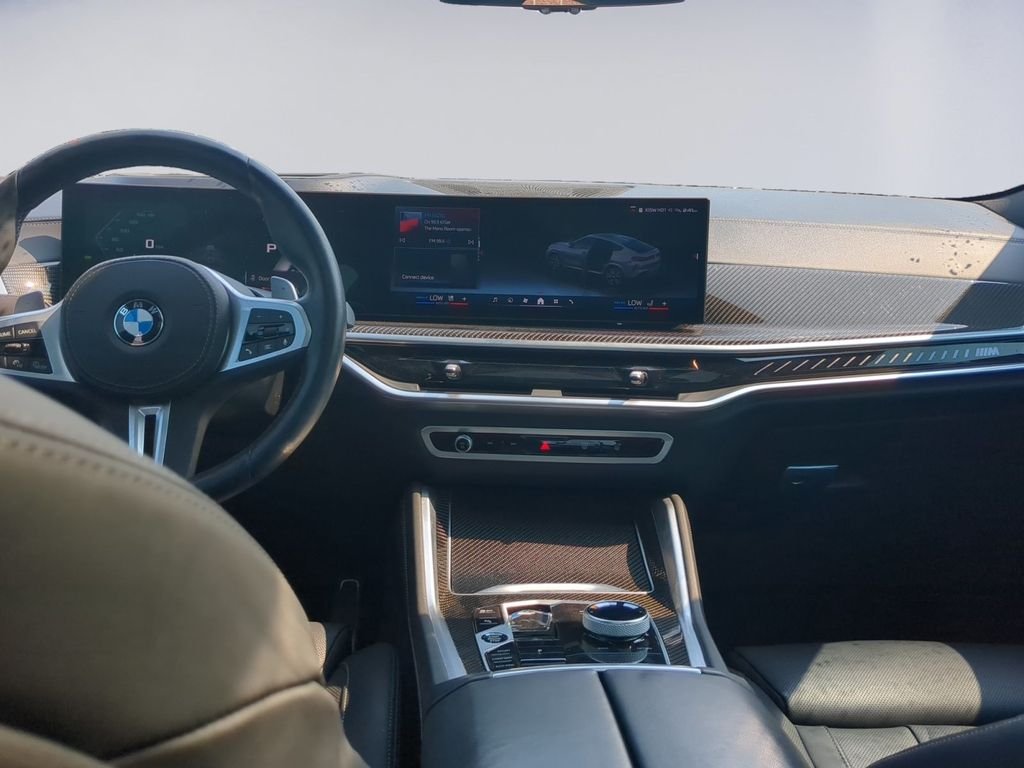 Used 2024 Brooklyn Gray Metallic BMW M60i image 13