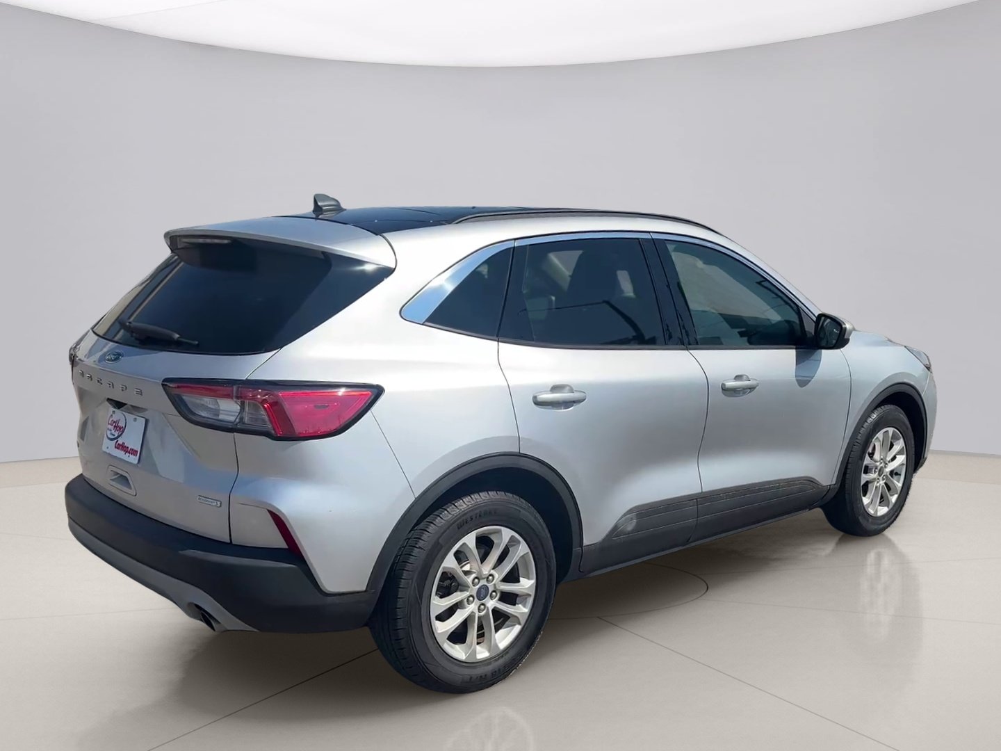 Used 2020 Silver Ford SE FWD image 5