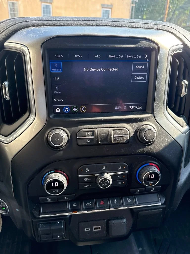 Used 2021 SUMMIT WHITE Chevrolet RST image 12