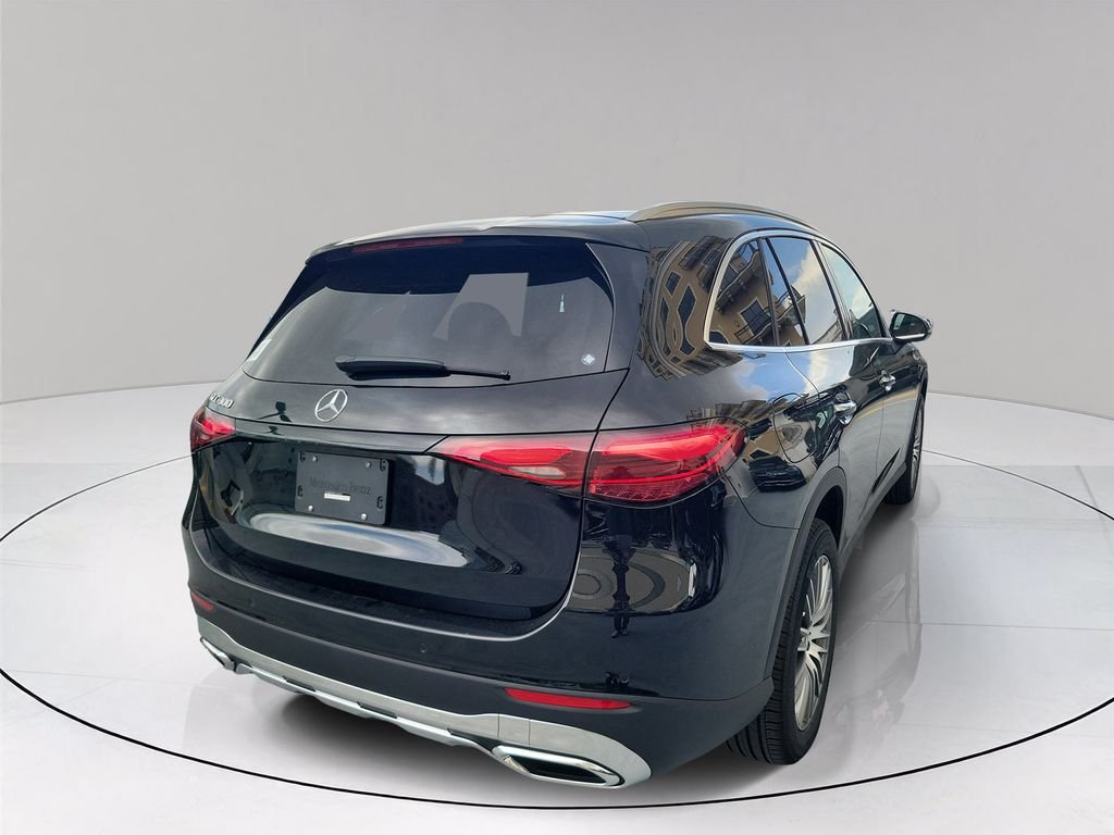 New 2026 Black Mercedes-Benz GLC 300 image 6