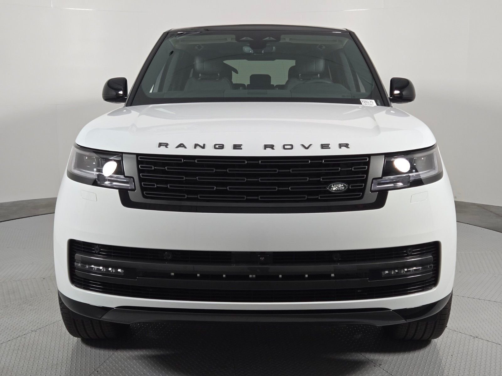 New 2026 Fuji White Land Rover SE image 8