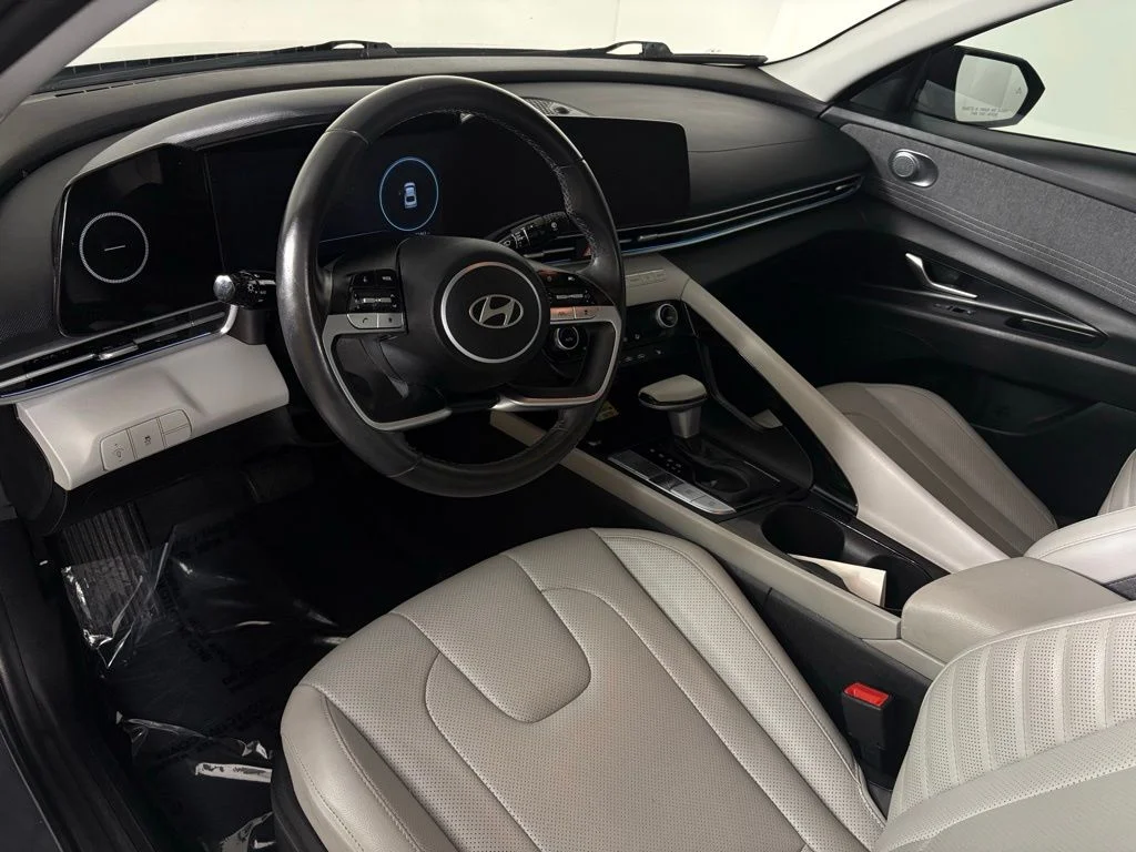 Used 2025 Gray Hyundai Limited image 17