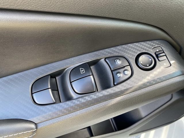 Used 2024 White Nissan 2.5 SV image 30