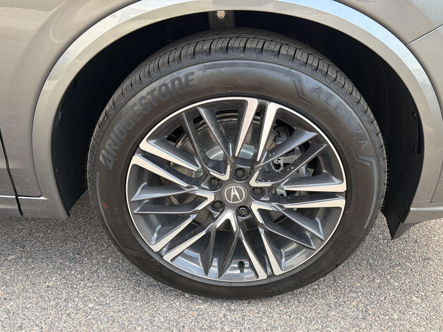 New 2026 Liquid Carbon Metallic Acura SH-AWD w/Advance image 19