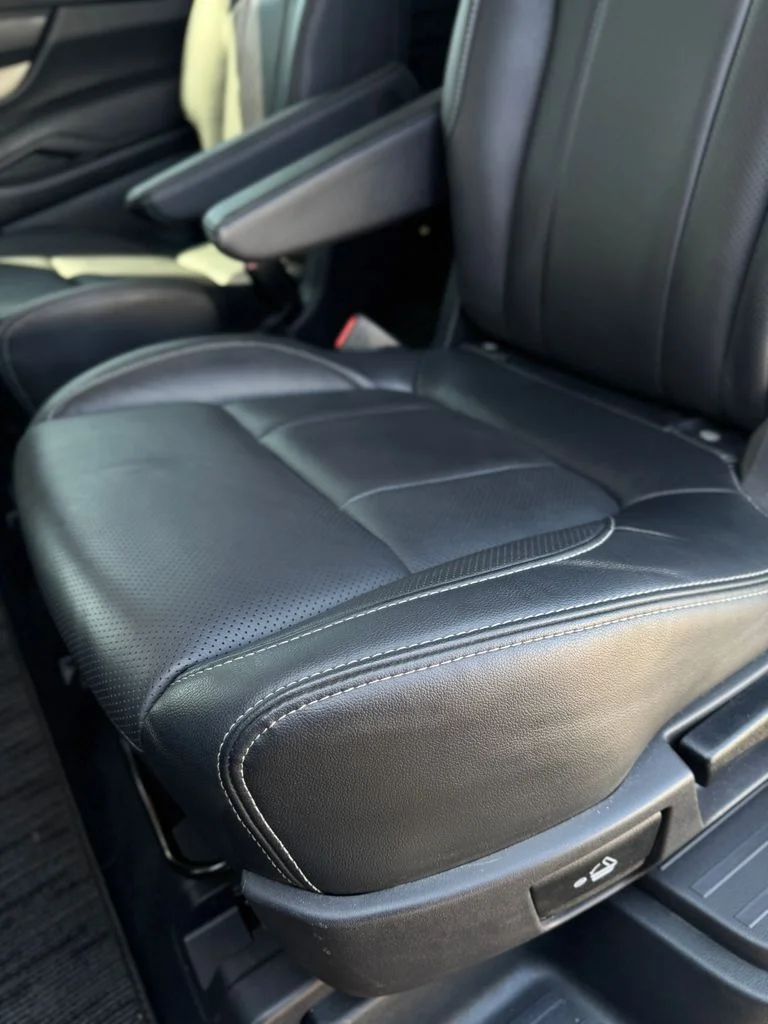 Used 2022 Silver Subaru Limited image 40