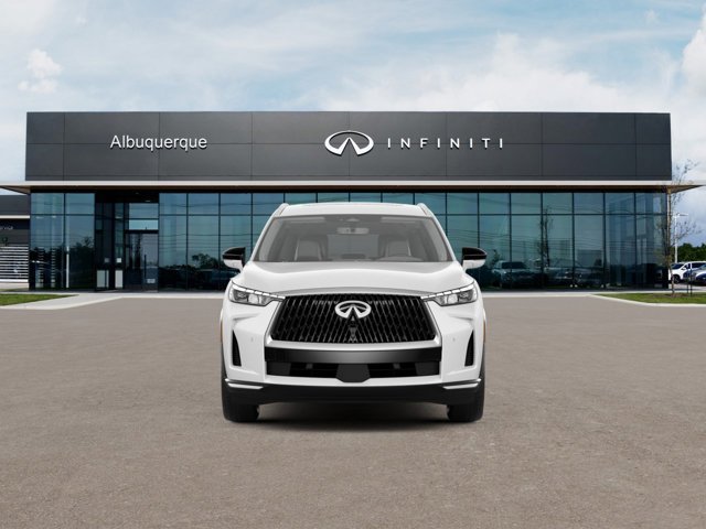 New 2027 RADIANT WHITE INFINITI Luxe AWD image 2