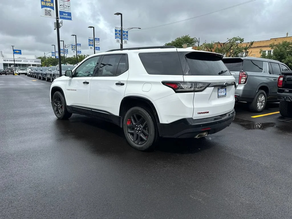 Used 2018 SUMMIT WHITE Chevrolet Premier image 5