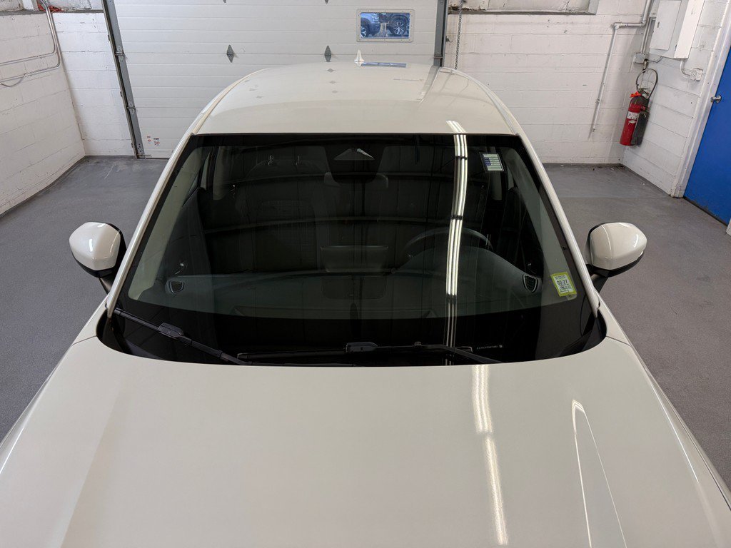 Used 2024 Platinum White Pearl Honda LX image 16
