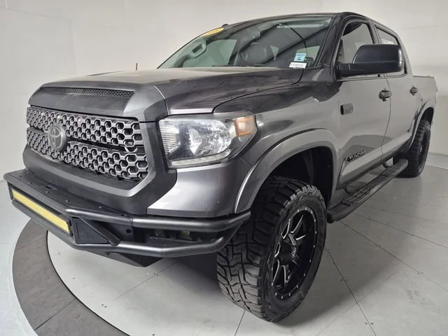 Used 2018 Magnetic Gray Metallic Toyota SR5 image 1