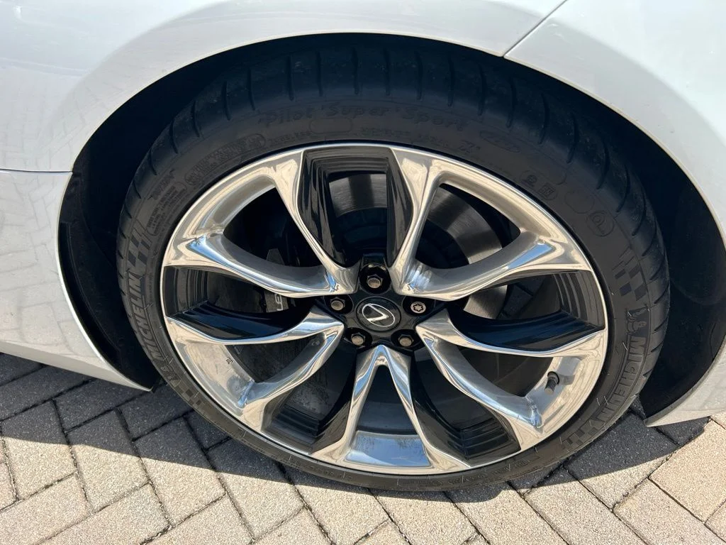 Used 2021 White Lexus 500 image 11
