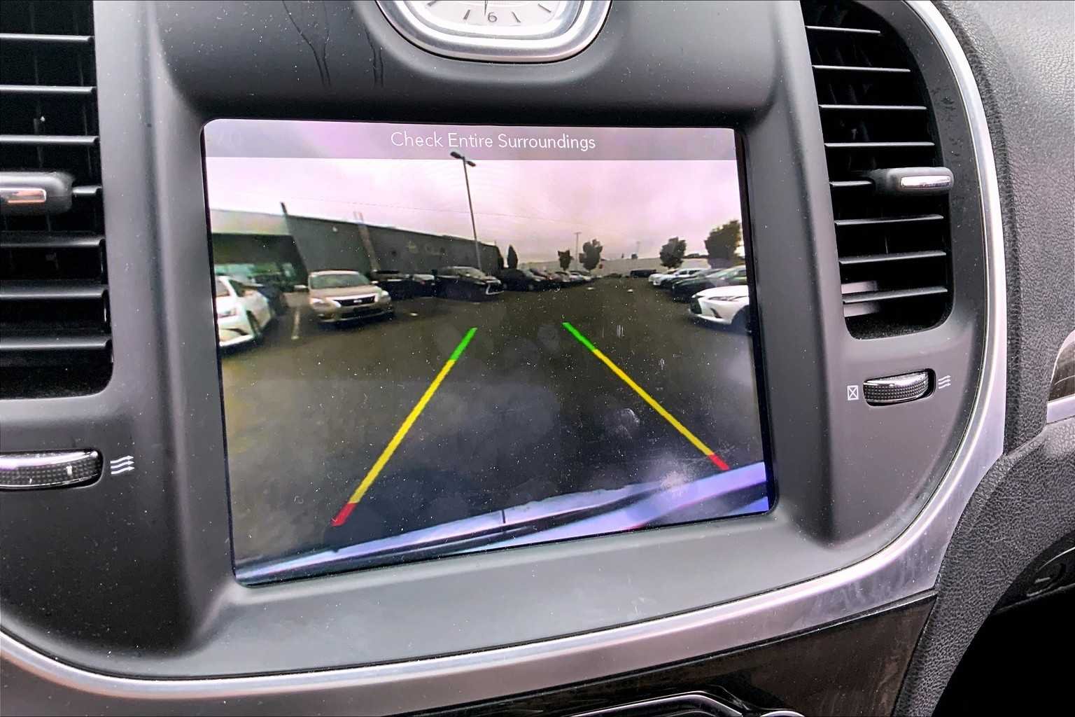 Used 2018 Gloss Black Chrysler Limited image 27