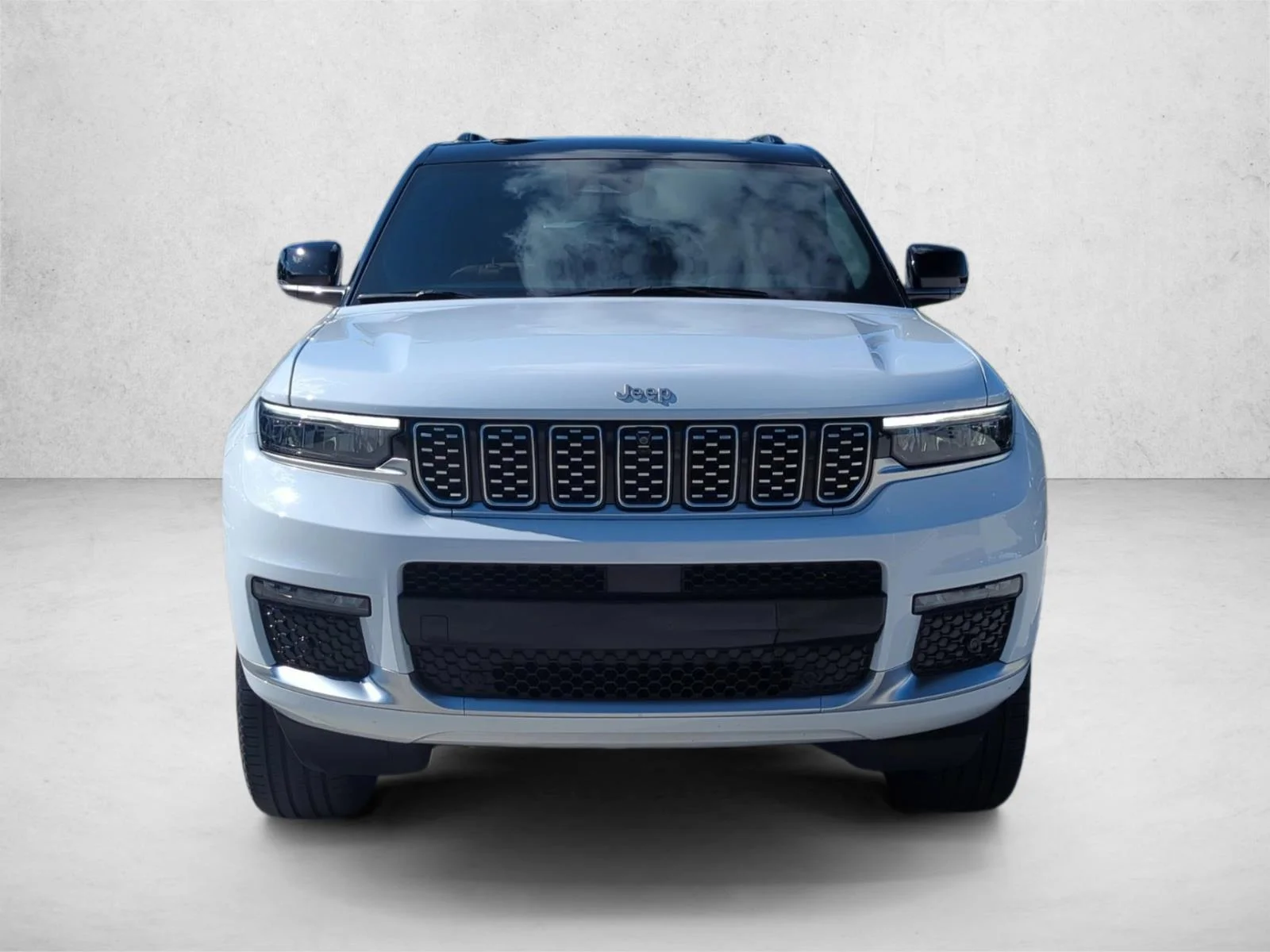 Used 2025 Bright White Clearcoat Jeep Summit image 2