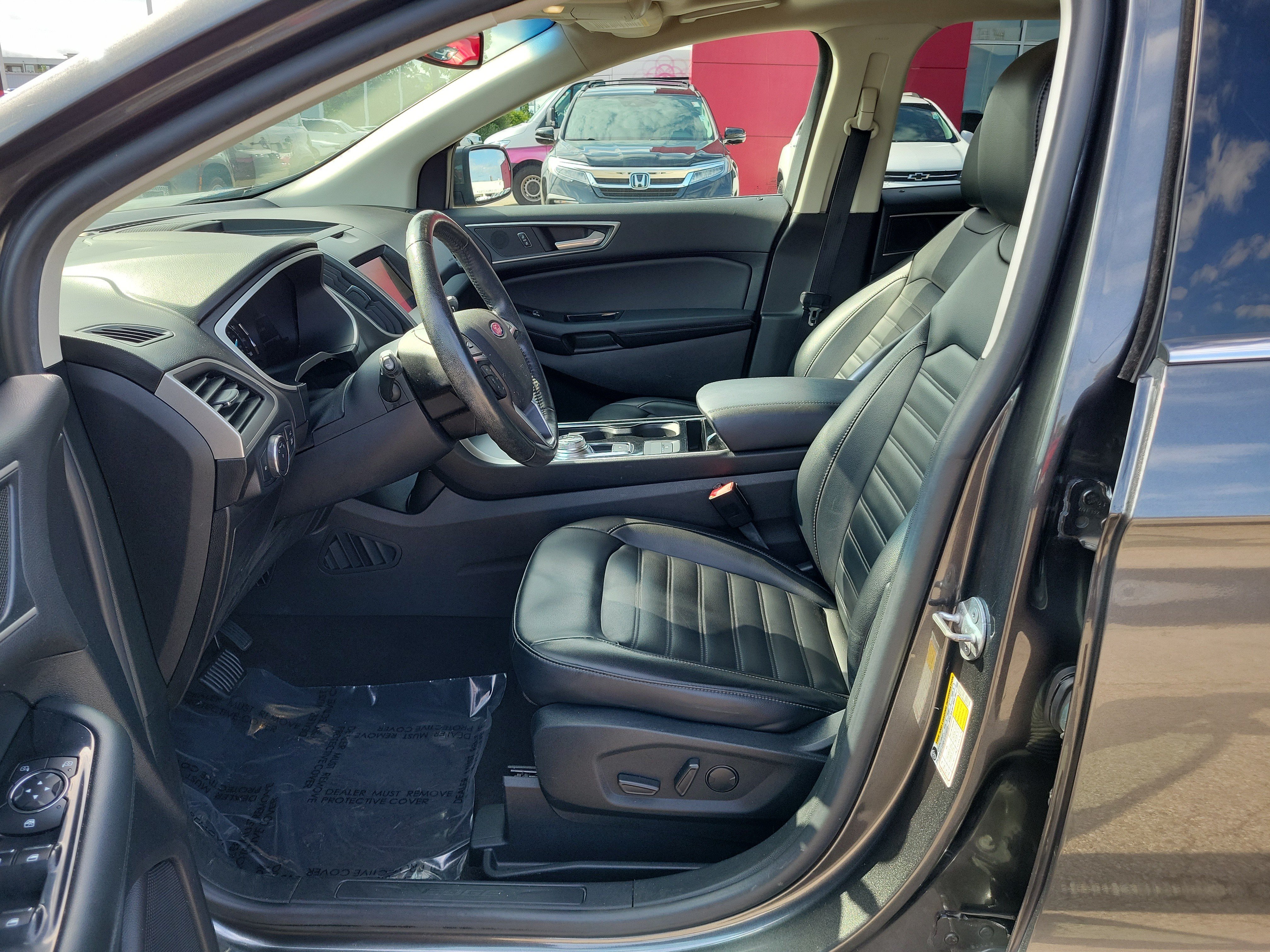 Used 2020 Gray Ford SEL image 18