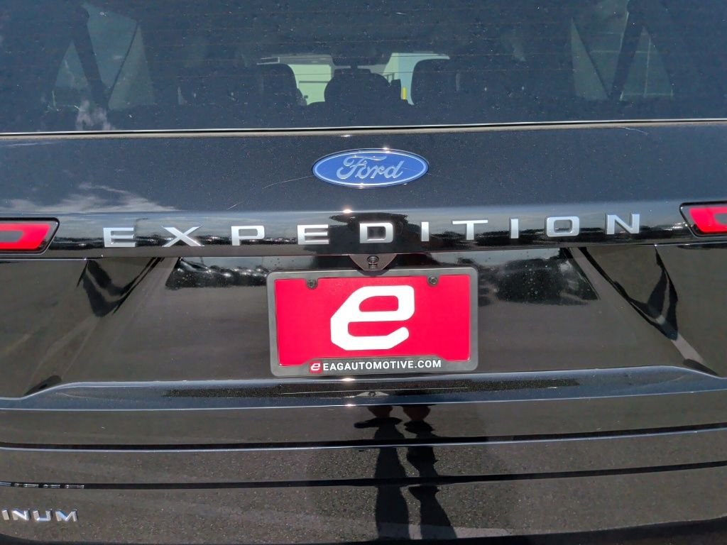 New 2026 Agate Black Metallic Ford MAX Platinum® image 52