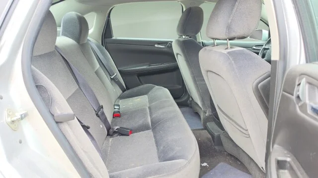 Used 2014 Silver Ice Metallic Chevrolet LS image 13