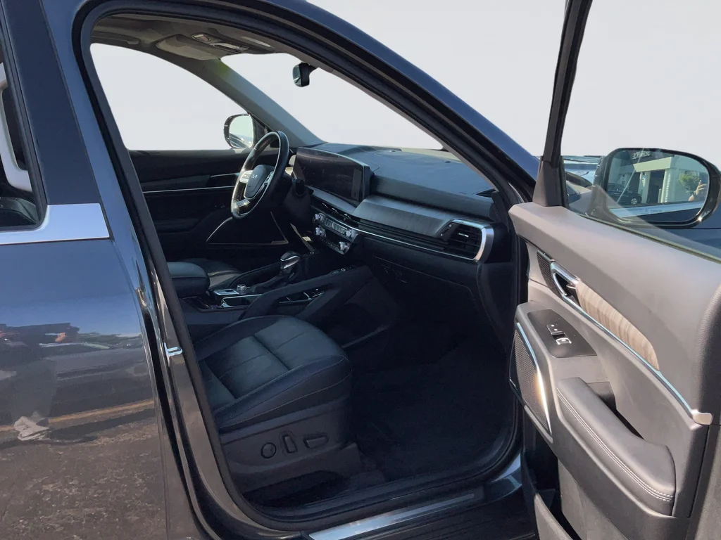 Certified Used 2024 Gray Kia SX image 32