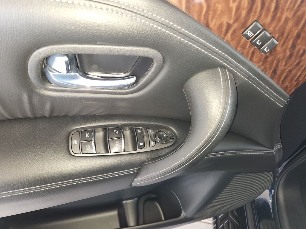 Used 2018 Blue Nissan Platinum image 33