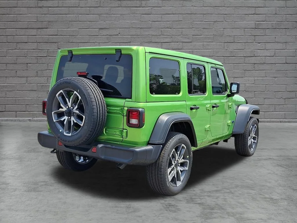 New 2025 Mojito Clearcoat Jeep Sport S image 8