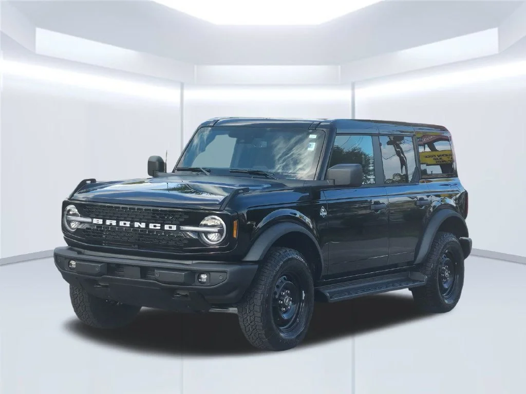 New 2026 Shadow Black Ford Outer Banks® image 2