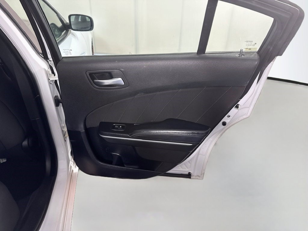 Used 2022 White Knuckle Clearcoat Dodge SXT image 22
