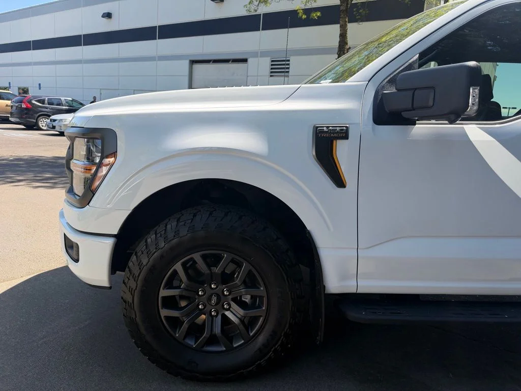 Used 2025 White Ford Tremor image 8
