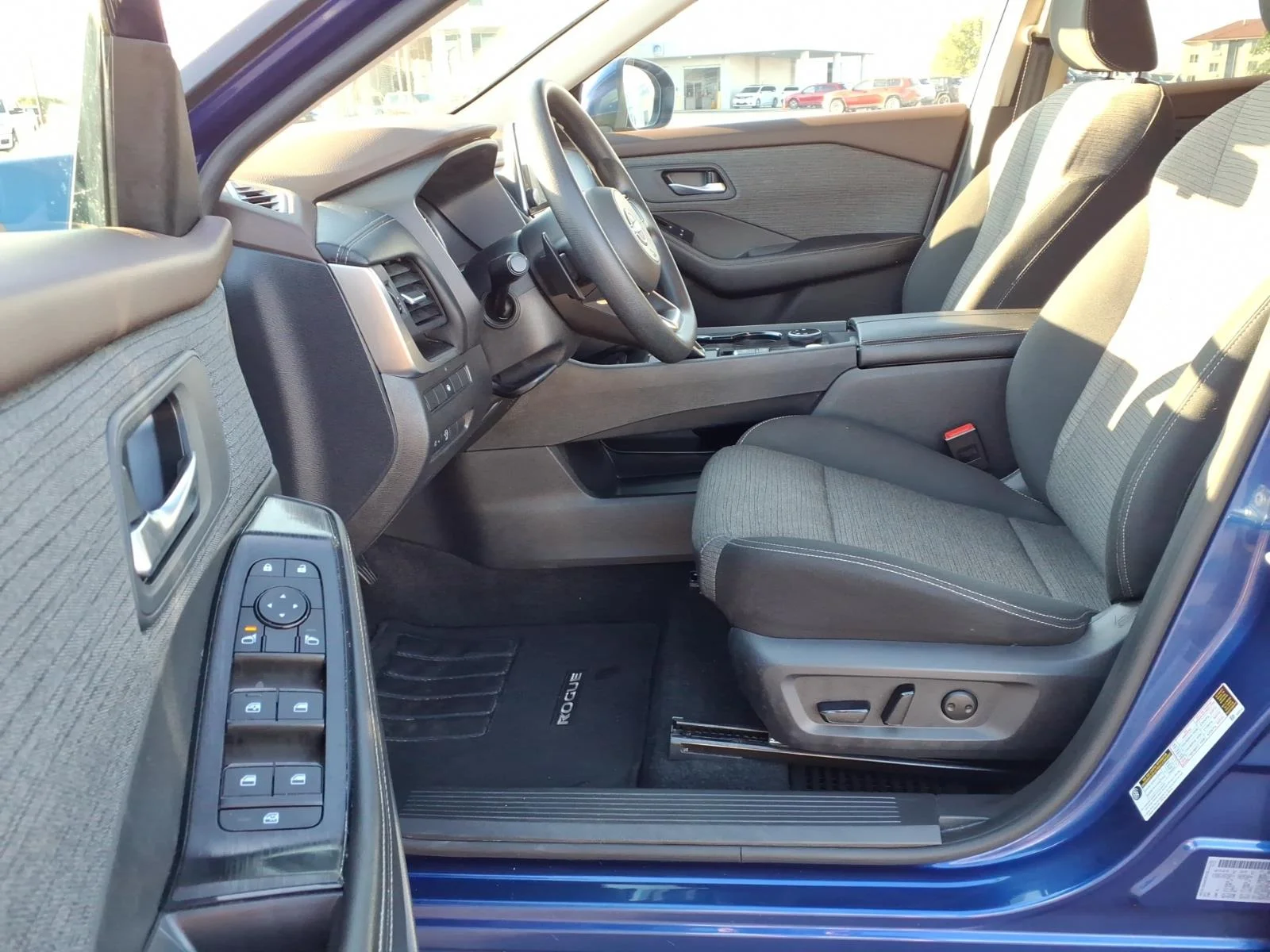 Used 2023 Caspian Blue Metallic Nissan SV image 19