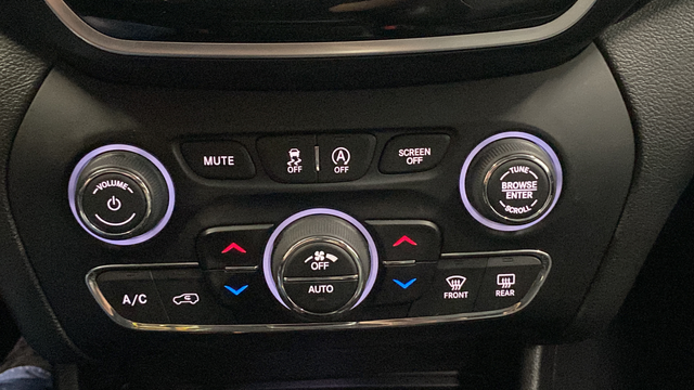 Used 2019 Sting-Gray Clearcoat Jeep Limited image 33