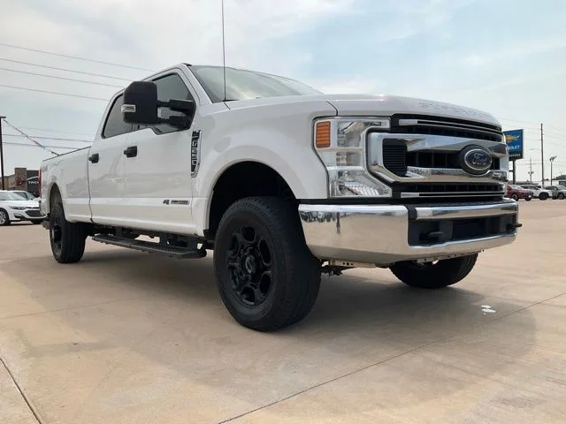 Used 2020 White Ford XLT image 32