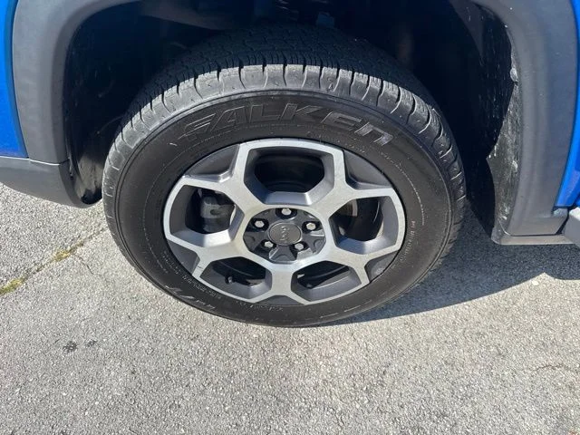 Used 2022 Blue Jeep Trailhawk image 17