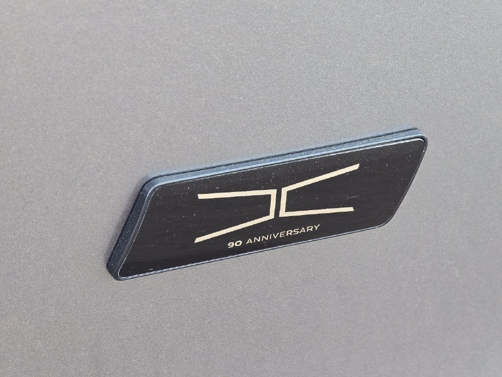New 2026 Eiger Grey Jaguar P250 R-Dynamic S image 21