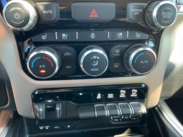 Certified Used 2019 Granite Crystal Clearcoat Metallic Ram Laramie image 42