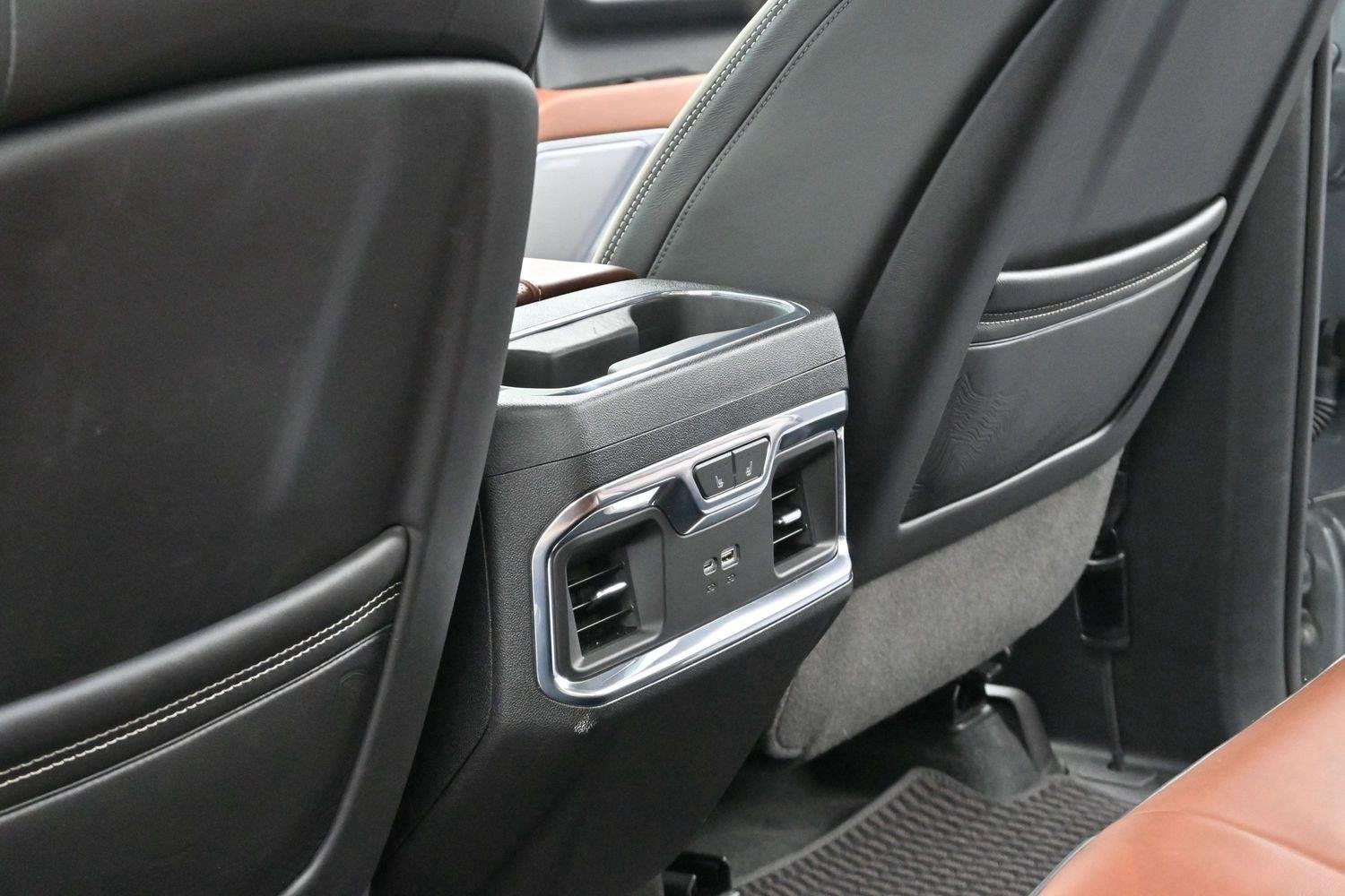 Used 2025 Sterling Metallic GMC Denali Ultimate DRW image 31