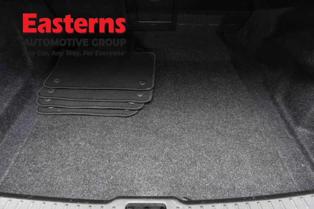 Used 2024 Gray Volvo B5 Core Dark Theme image 9