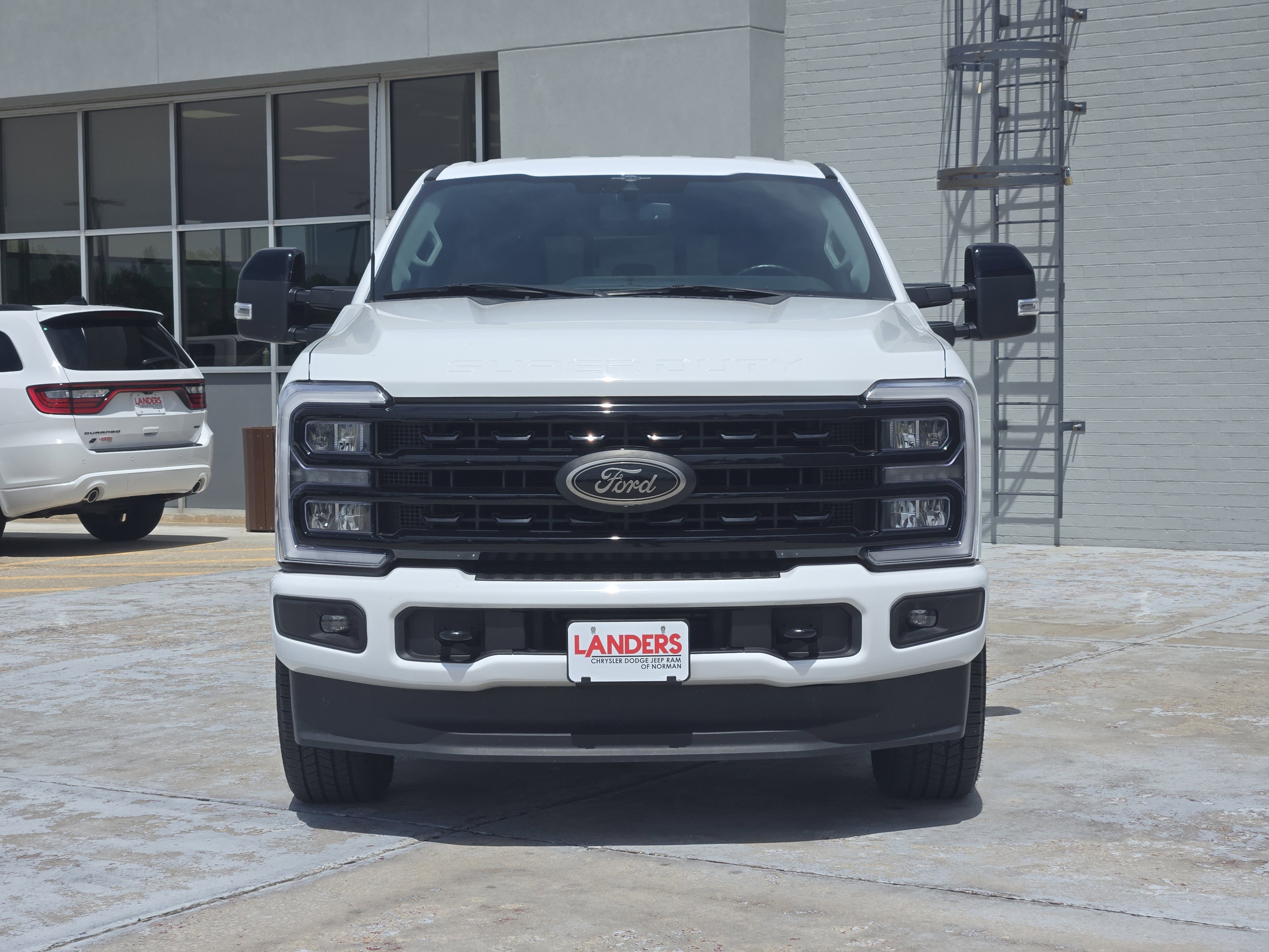 Used 2023 OXFORD WHITE Ford LARIAT image 3