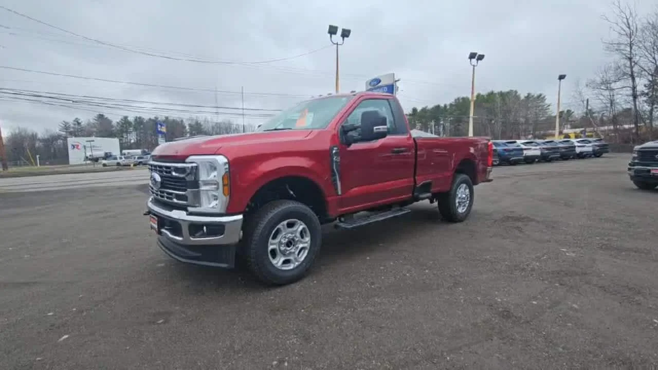 New 2026 Ruby Red Metallic Tinted Clearcoat Ford F-250® XLT image 4