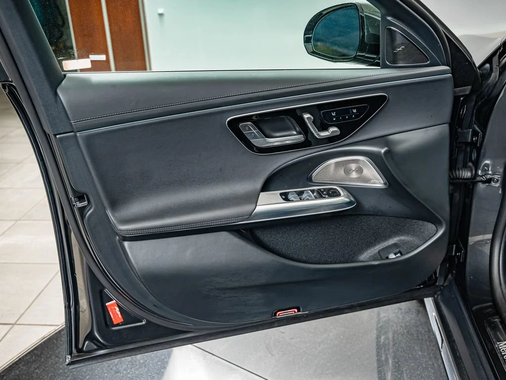 Used 2017 Magnetic Metallic Ford SE image 61
