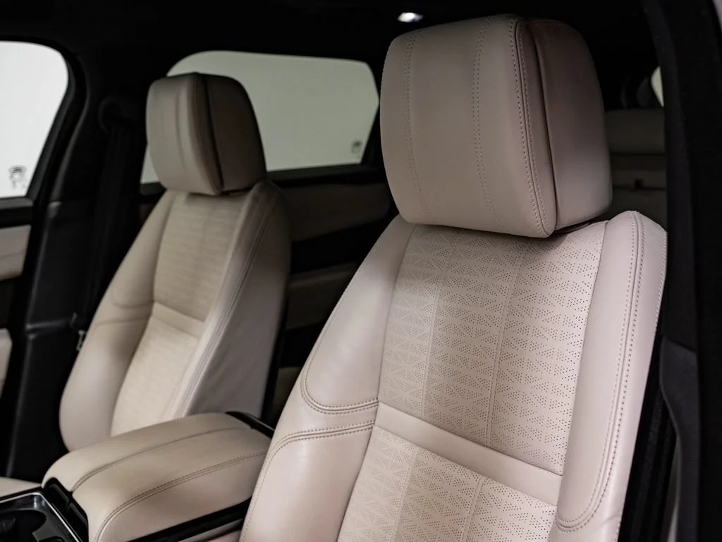 Used 2022 SVO Premium Palette Blue Land Rover R-Dynamic HSE image 25